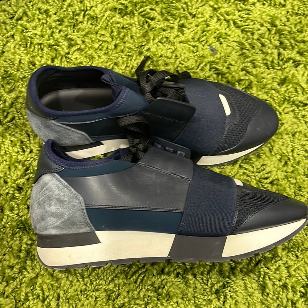 Balenciaga worn twice! Race Runner Sneaker Excellent condition